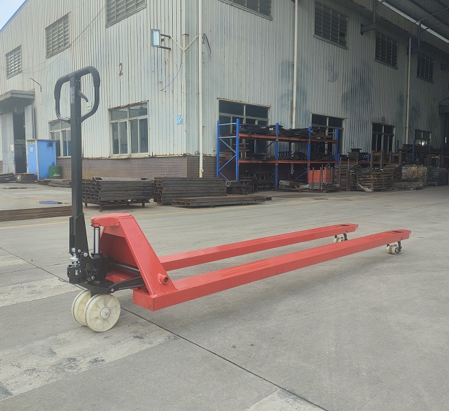 xe-nang-tay-sieu-dai